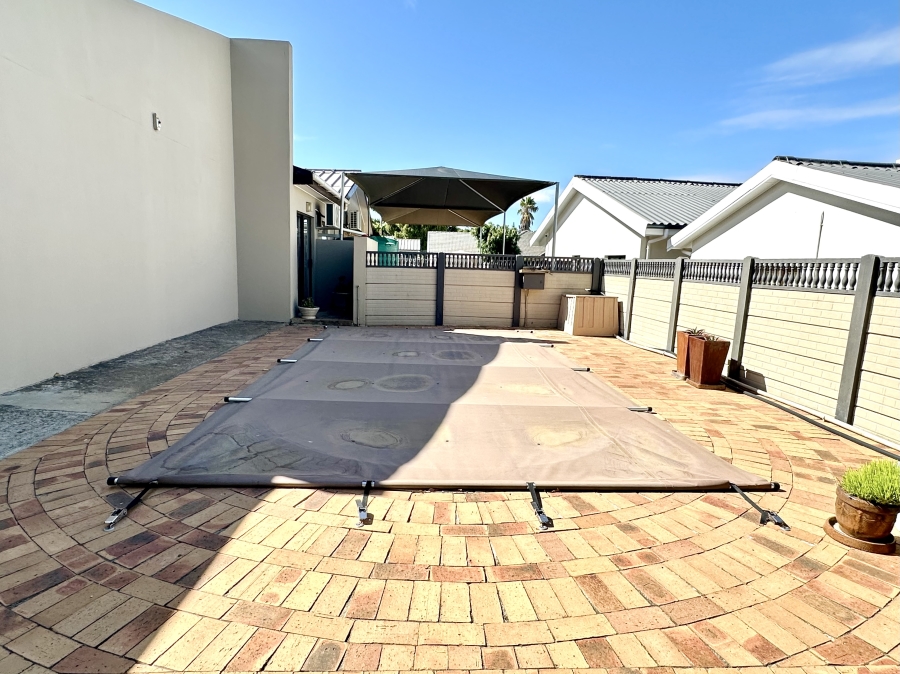 To Let 3 Bedroom Property for Rent in Panorama Western Cape